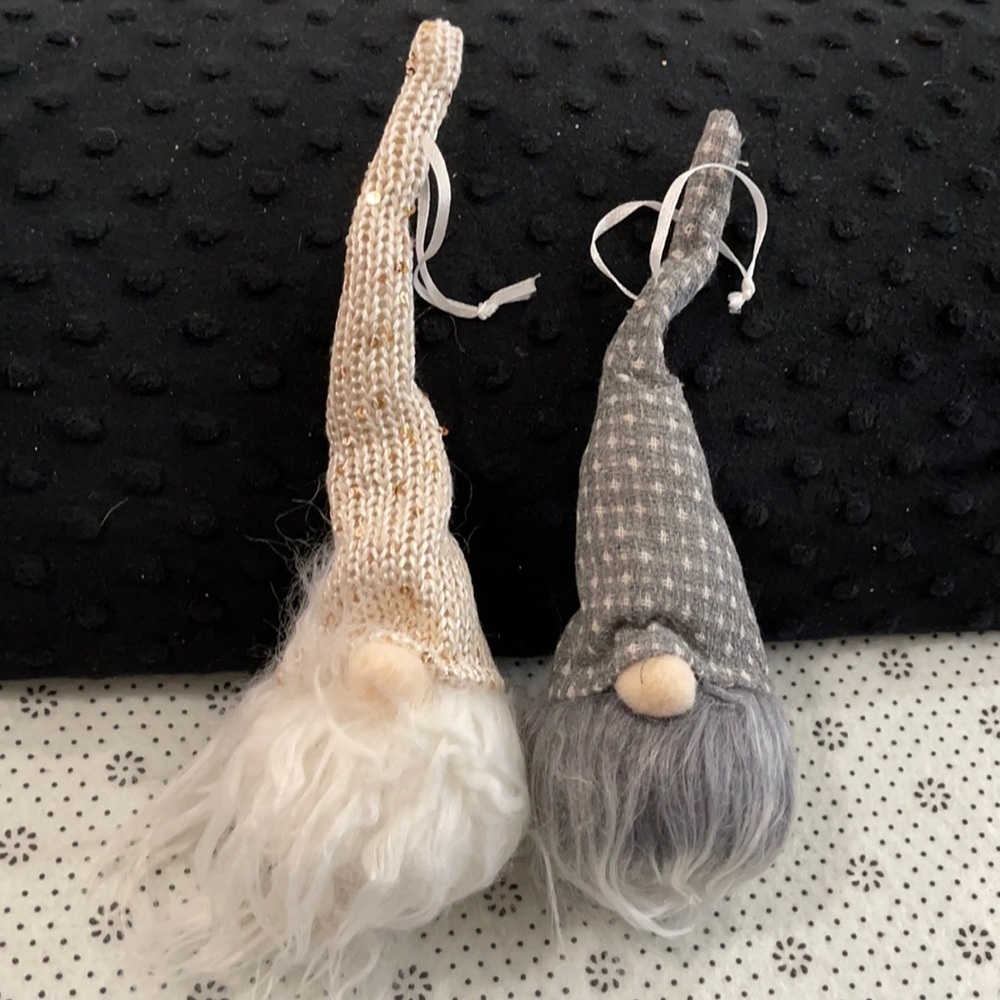 New set/2 light up gnome ornaments